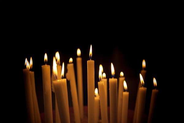 Virtual Prayer Candle – Light a Candle of Faith, Hope & Remembrance